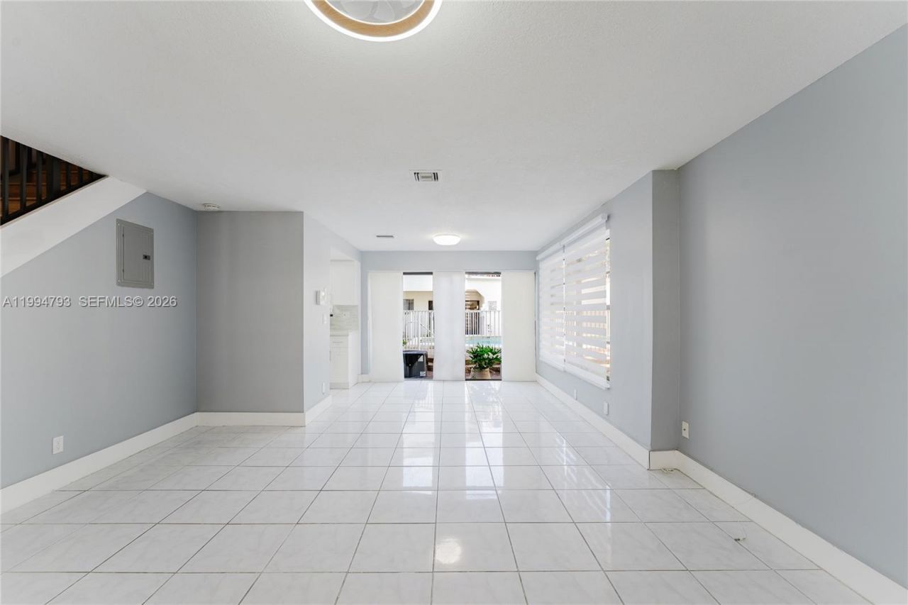 2570 Coral Springs Dr , Unit 2570, Coral Springs, FL 33065 Photo