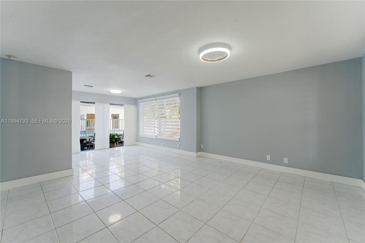 2570 Coral Springs Dr , Unit 2570, Coral Springs, FL 33065 Photo
