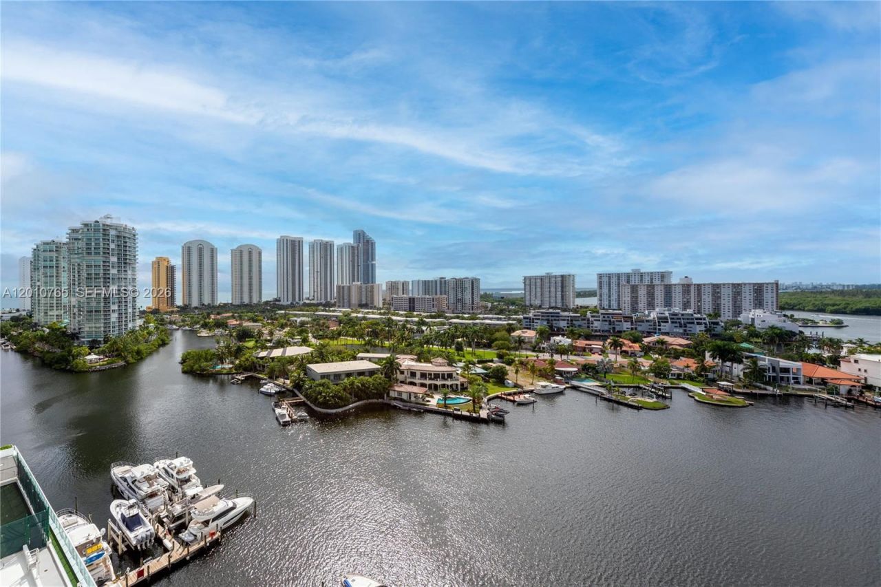 400 Sunny Isles Blvd , Unit 1518, Sunny Isles Beach, FL 33160 Photo