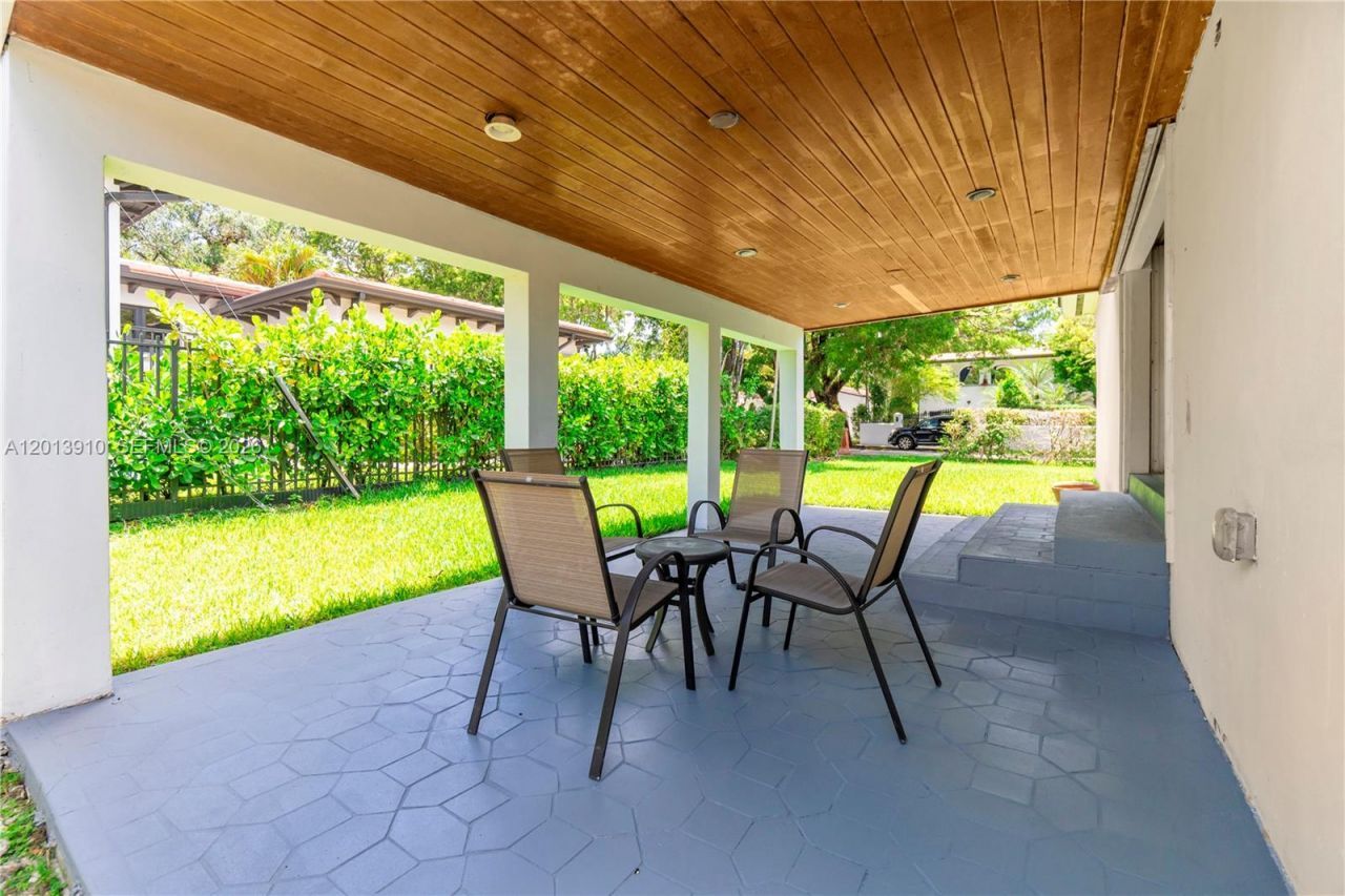 1015 Pizarro St, Coral Gables, FL 33134 Photo