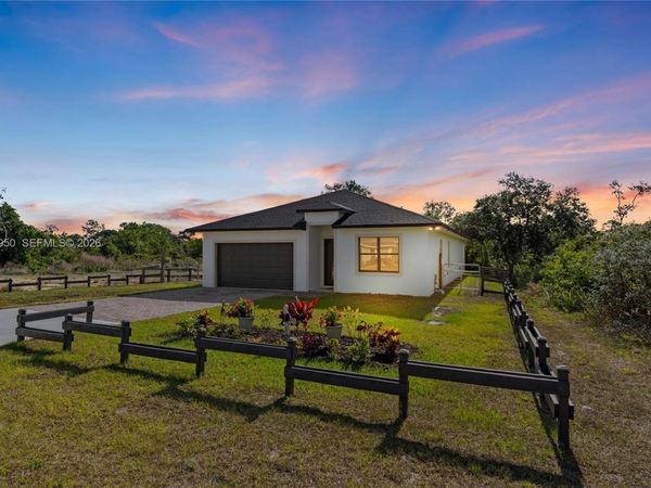 107 Marshall Ave, Lake Placid, FL 33852