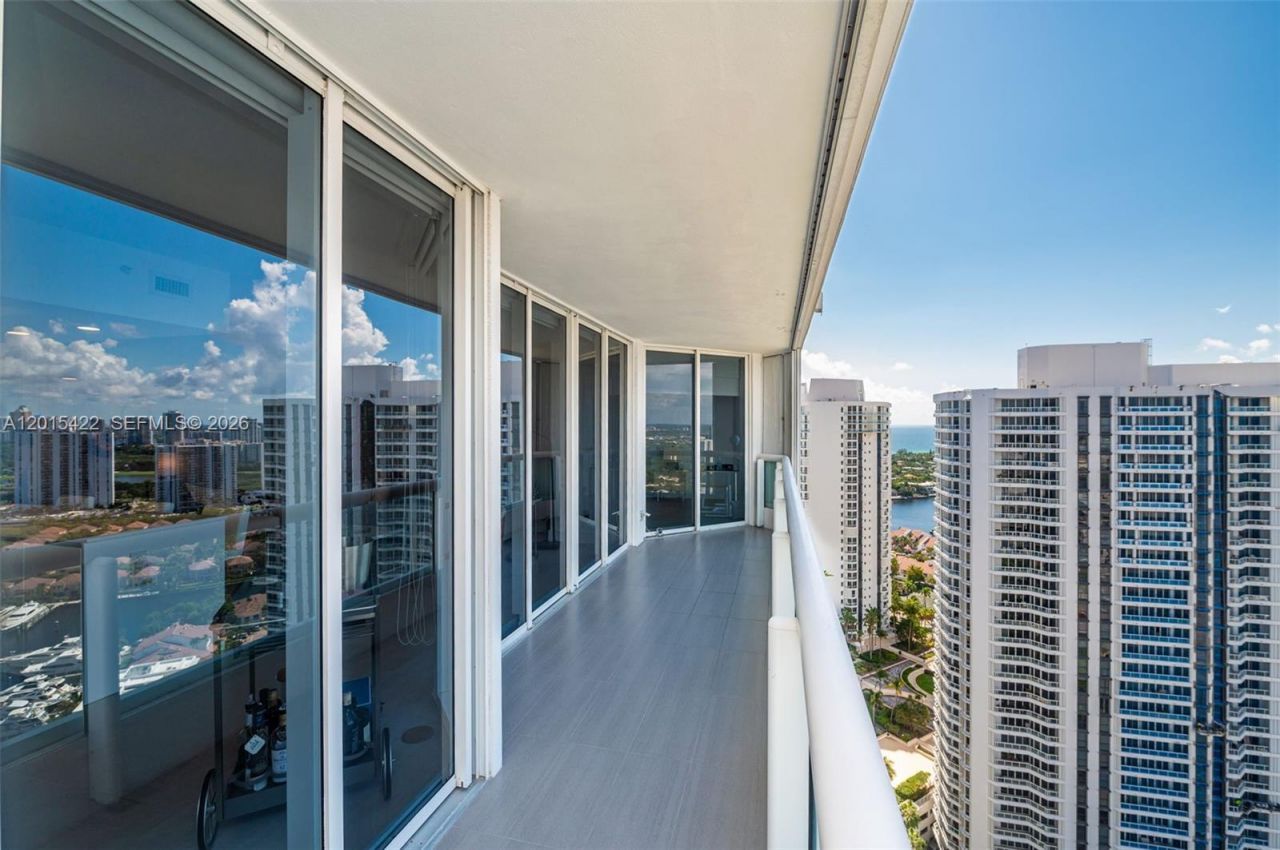 21205 Yacht Club Dr, Unit 3107, Aventura, FL 33180 Photo