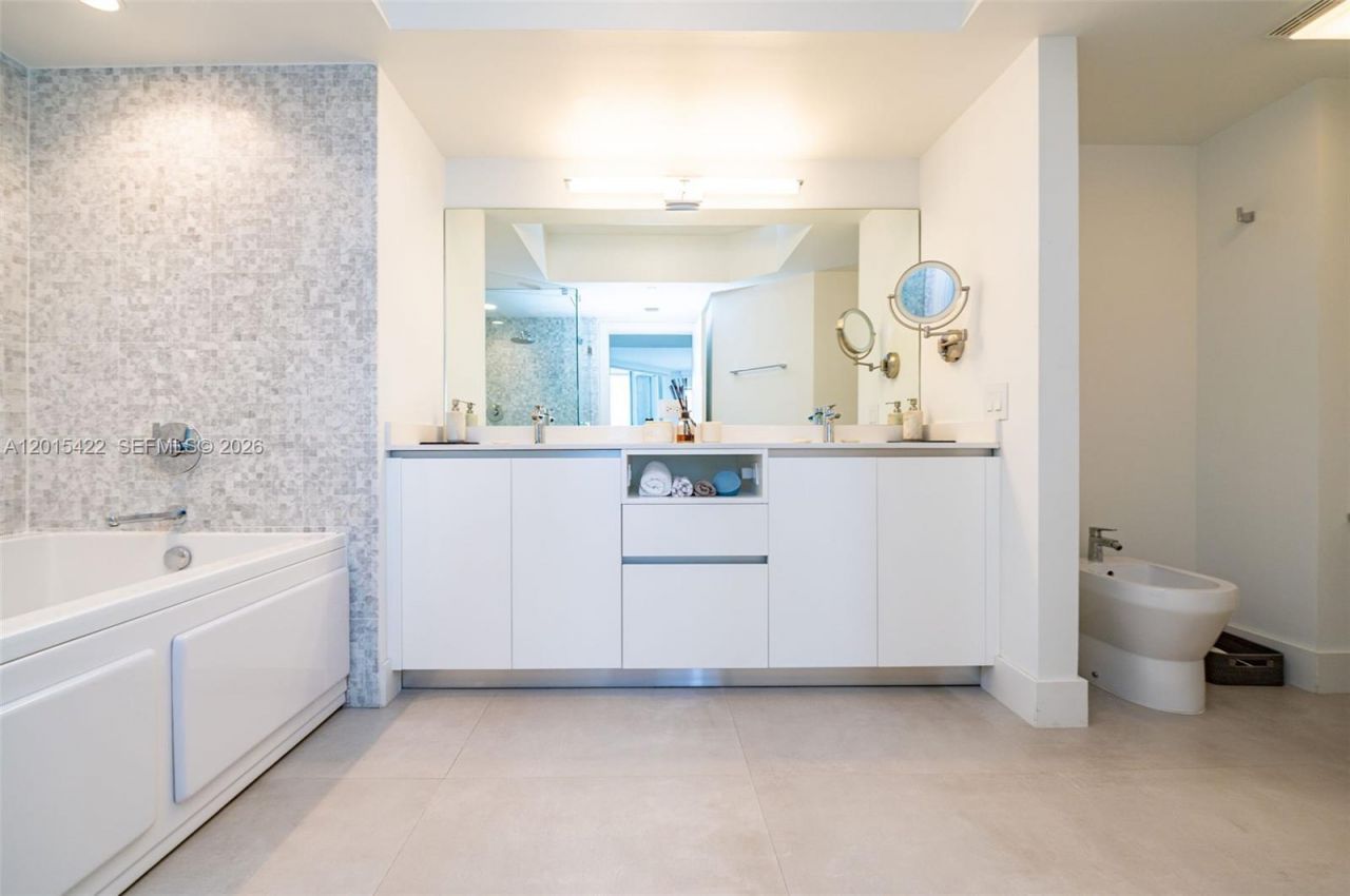 21205 Yacht Club Dr, Unit 3107, Aventura, FL 33180 Photo