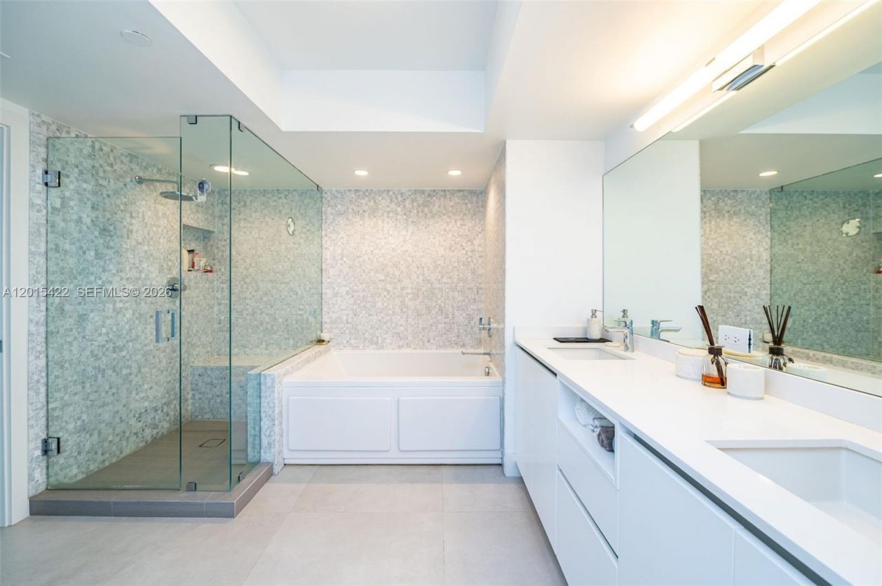 21205 Yacht Club Dr, Unit 3107, Aventura, FL 33180 Photo