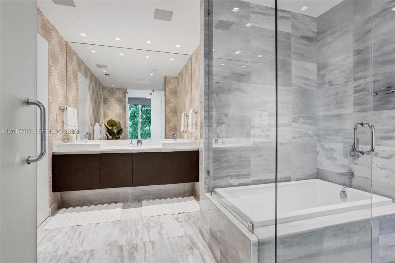 1201 20th St , Unit 204, Miami Beach, FL 33139 Photo