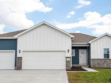 20554 Westridge Drive, Gretna, NE 68028