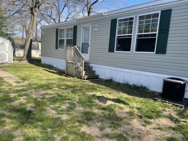 570 S Sunshine Lane, Muskegon, MI 49442