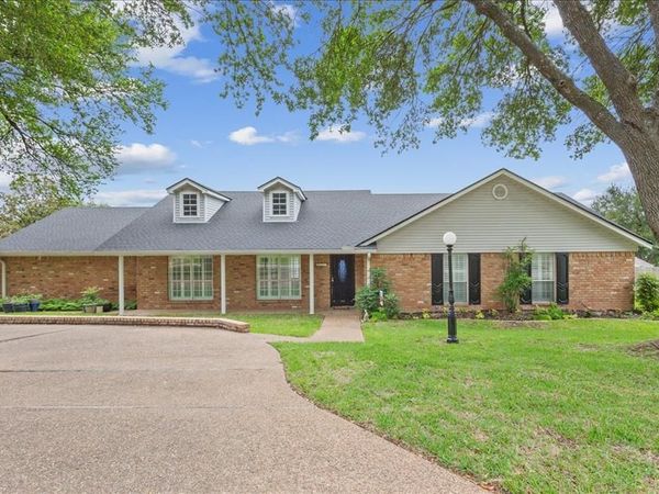 3501 Greenleaf Drive , Waco, TX 76710