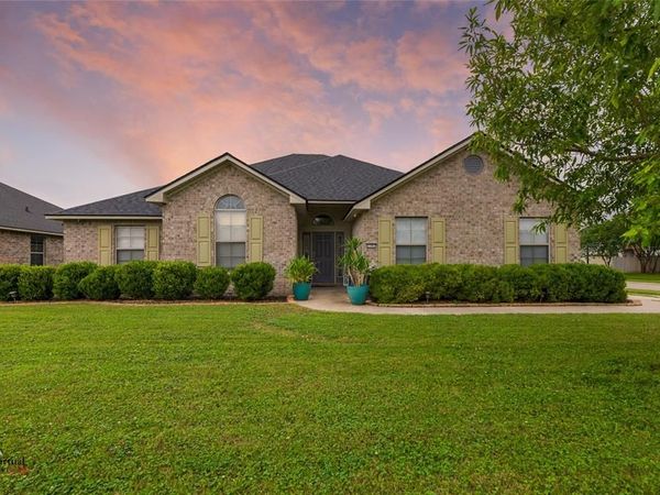2302 Tallgrass, Bossier City, LA 71111