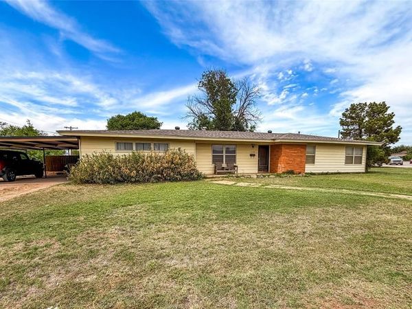 1408 Westover Drive , Anson, TX 79501