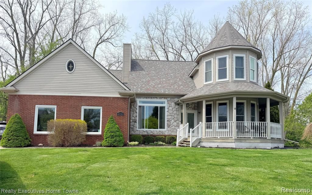 52762 S Weathervane Drive, Chesterfield Township, MI 48047 Main Photo