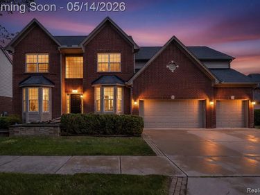 756 Palermo, Troy, MI 48084