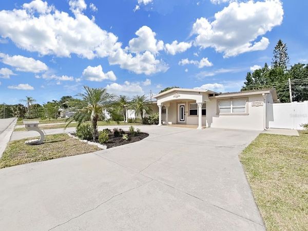 4726 ELDORADO DRIVE , TAMPA, FL 33615