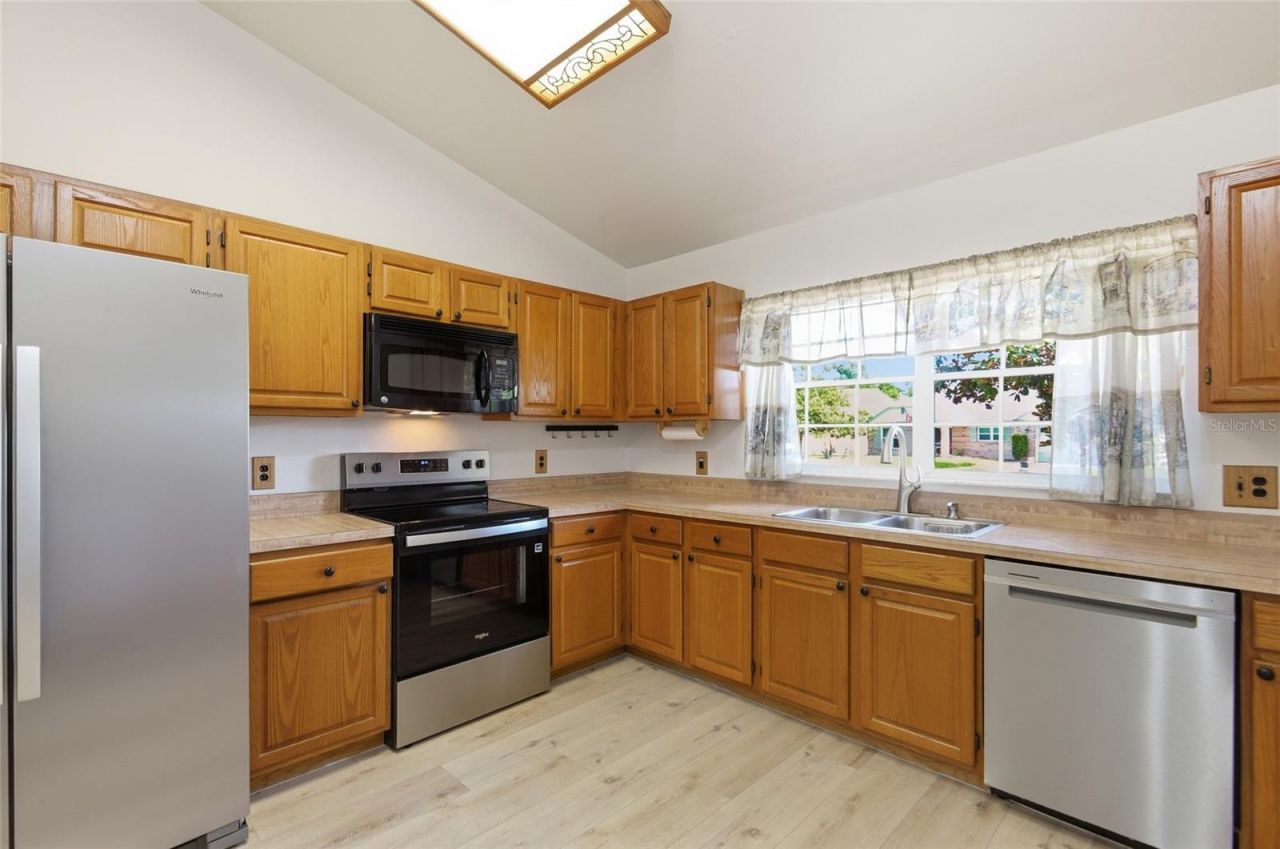 5121 Stratemeyer Drive , Orlando, FL 32839 Photo