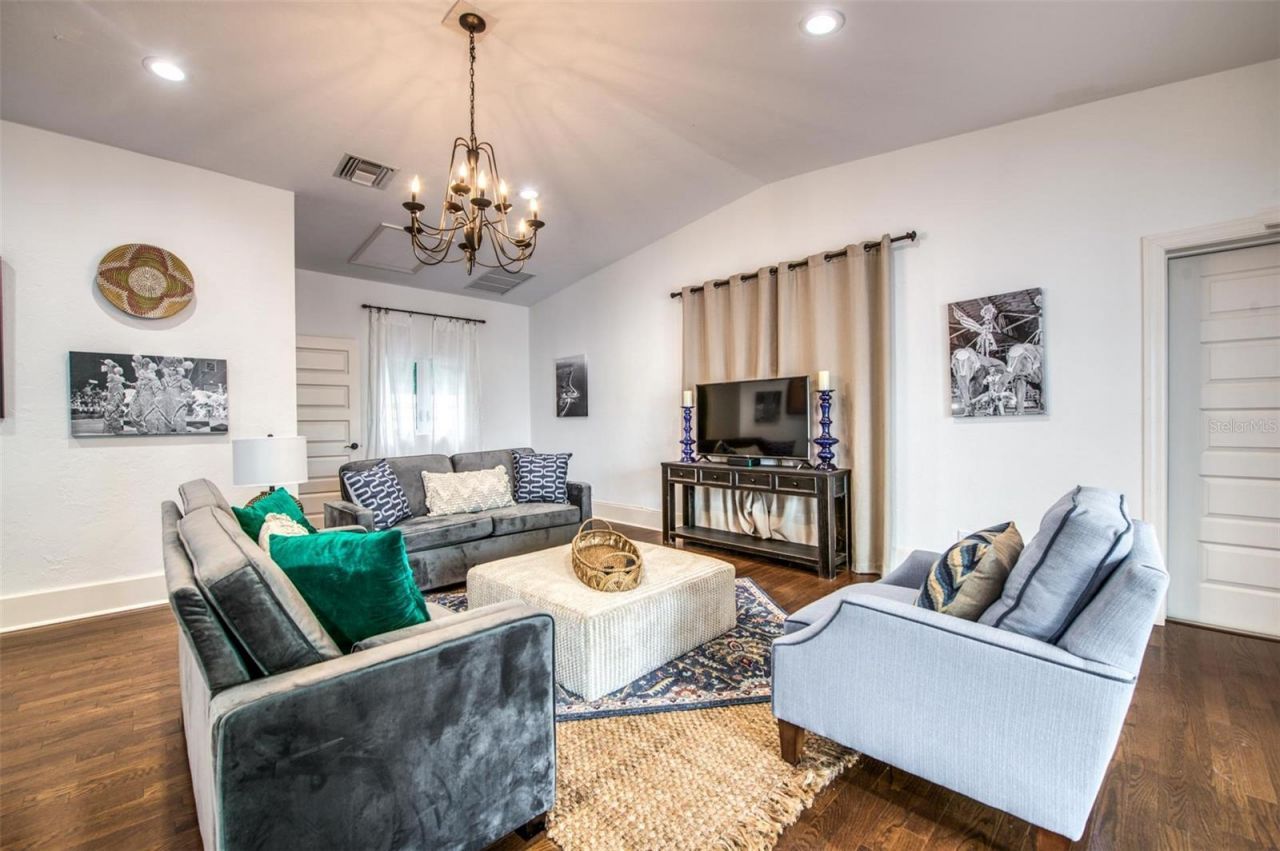 76 S Washington Drive, Sarasota, FL 34236 Photo