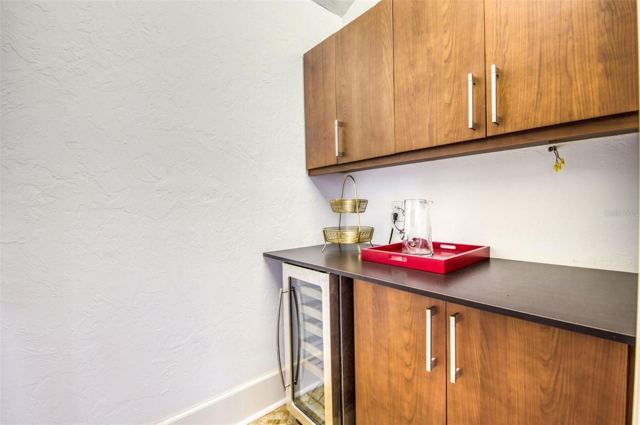 76 S Washington Drive, Sarasota, FL 34236 Photo