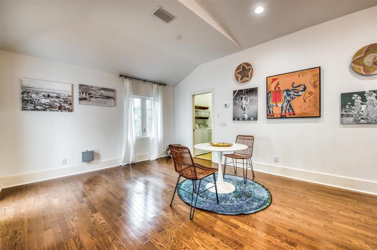 76 S Washington Drive, Sarasota, FL 34236 Photo