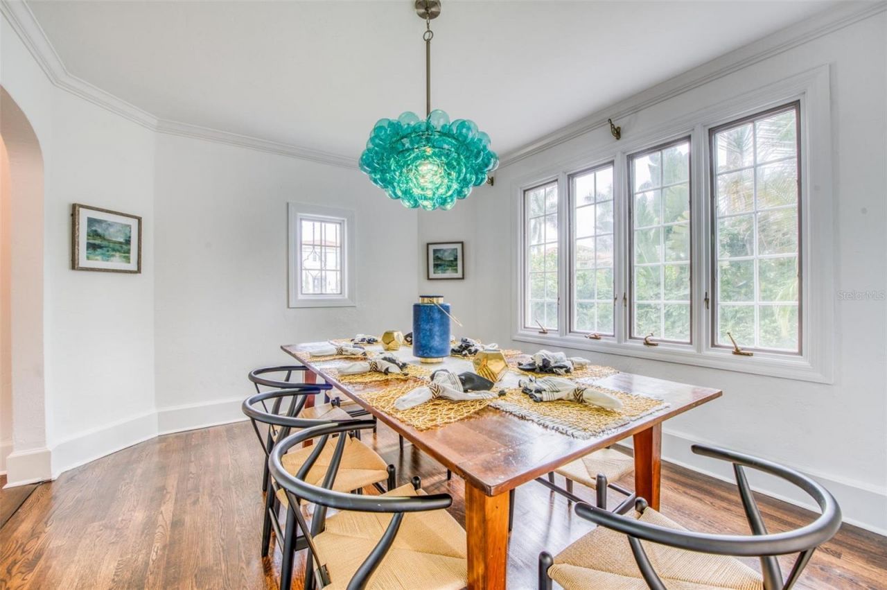 76 S Washington Drive, Sarasota, FL 34236 Photo