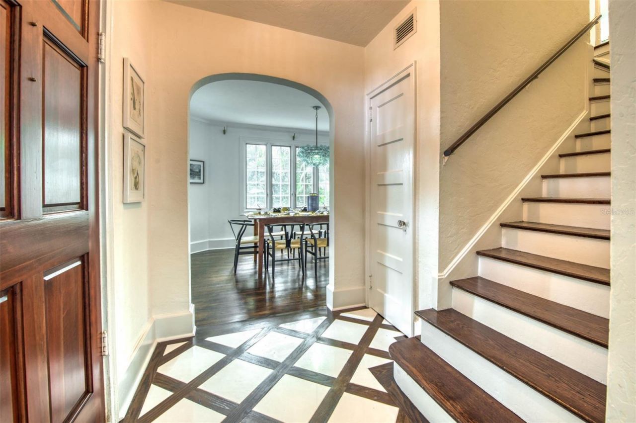 76 S Washington Drive, Sarasota, FL 34236 Photo