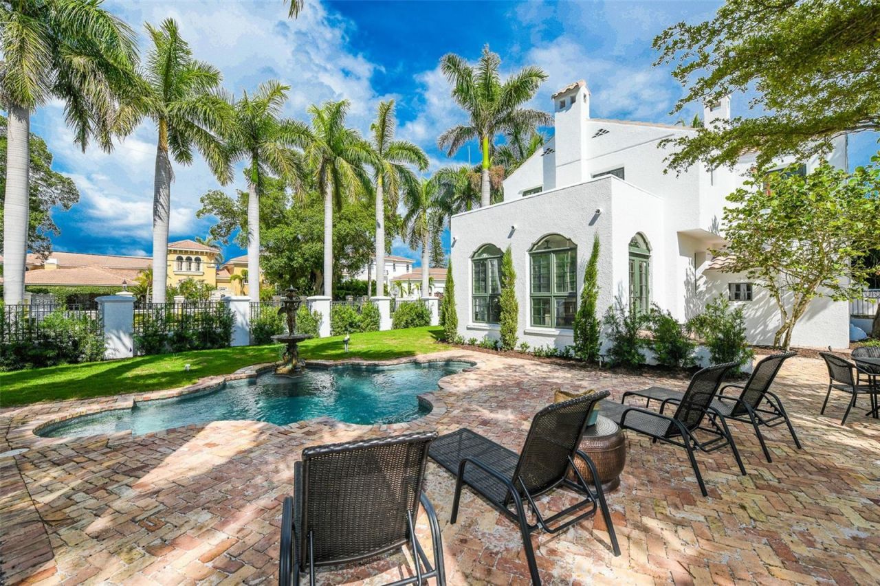 76 S Washington Drive, Sarasota, FL 34236 Photo