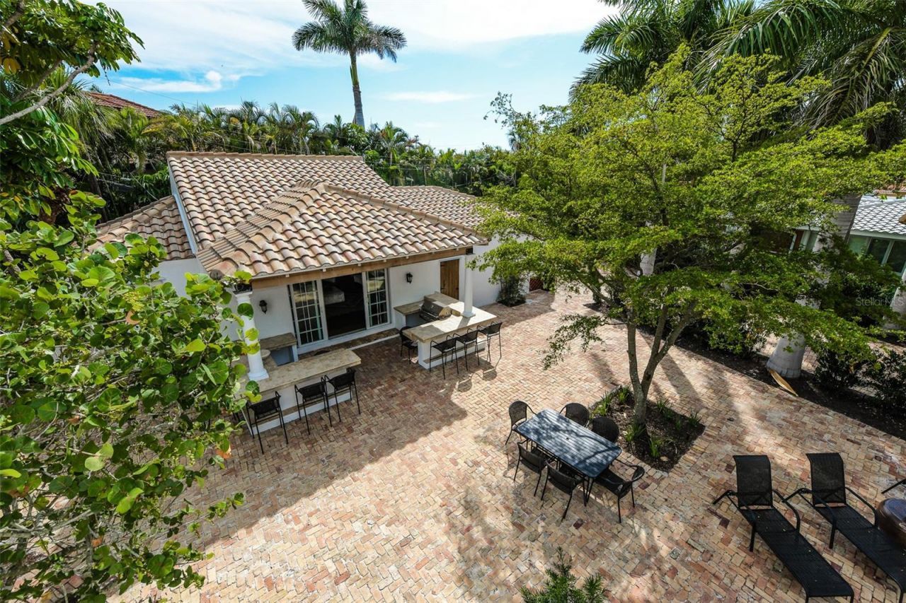 76 S Washington Drive, Sarasota, FL 34236 Photo