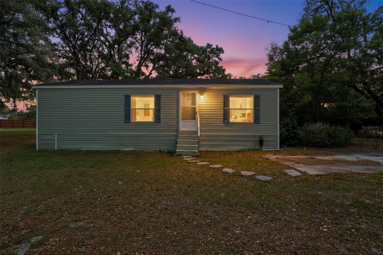 15620 Hays Road , Spring Hill, FL 34610 Photo
