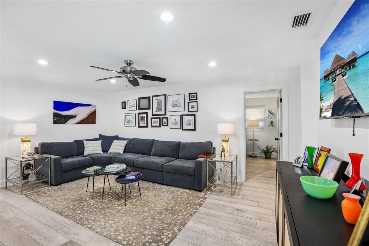 3203 Hibiscus Drive W, Belleair Beach, FL 33786 Photo