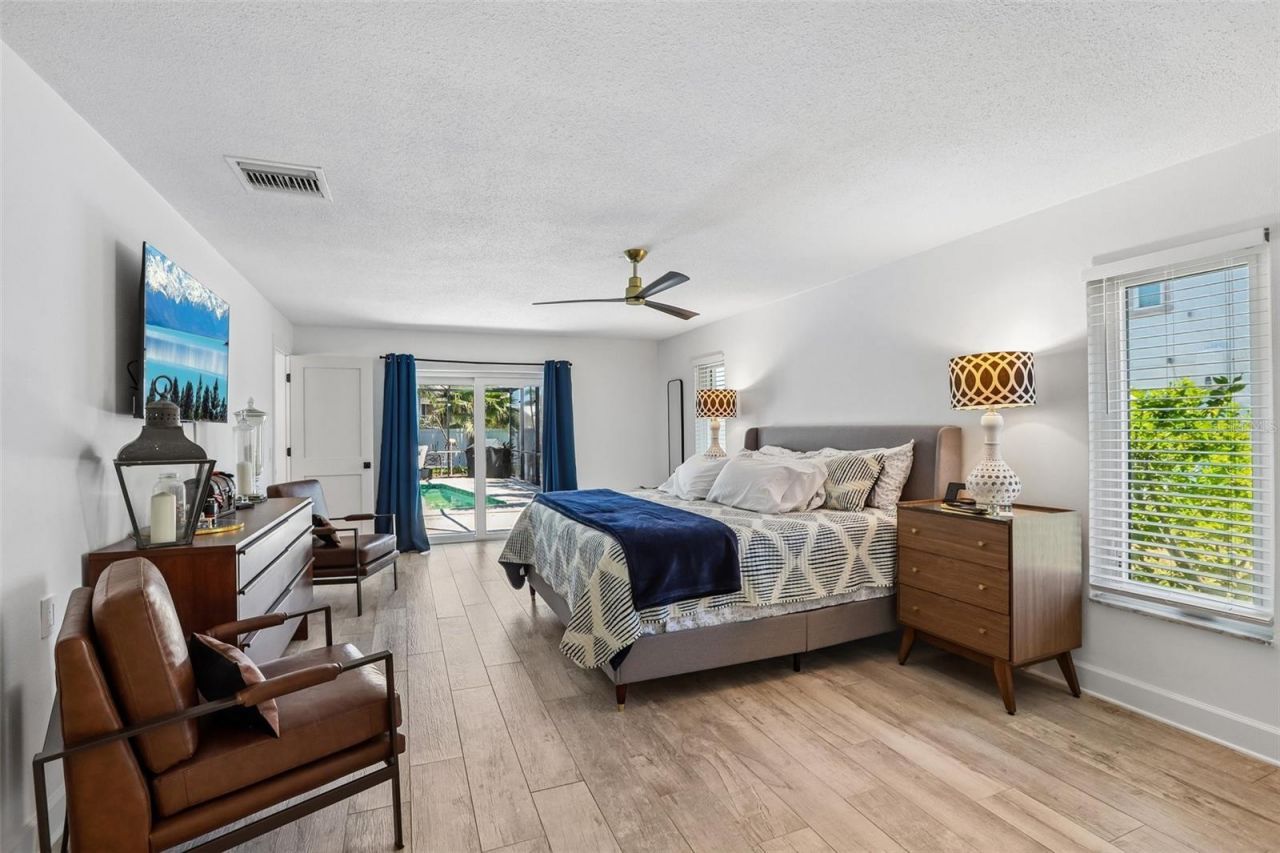 3203 Hibiscus Drive W, Belleair Beach, FL 33786 Photo