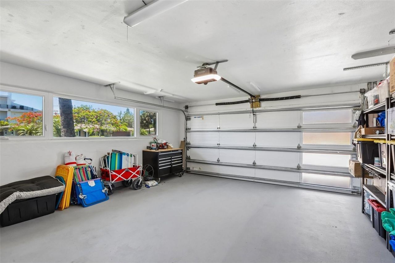 3203 Hibiscus Drive W, Belleair Beach, FL 33786 Photo