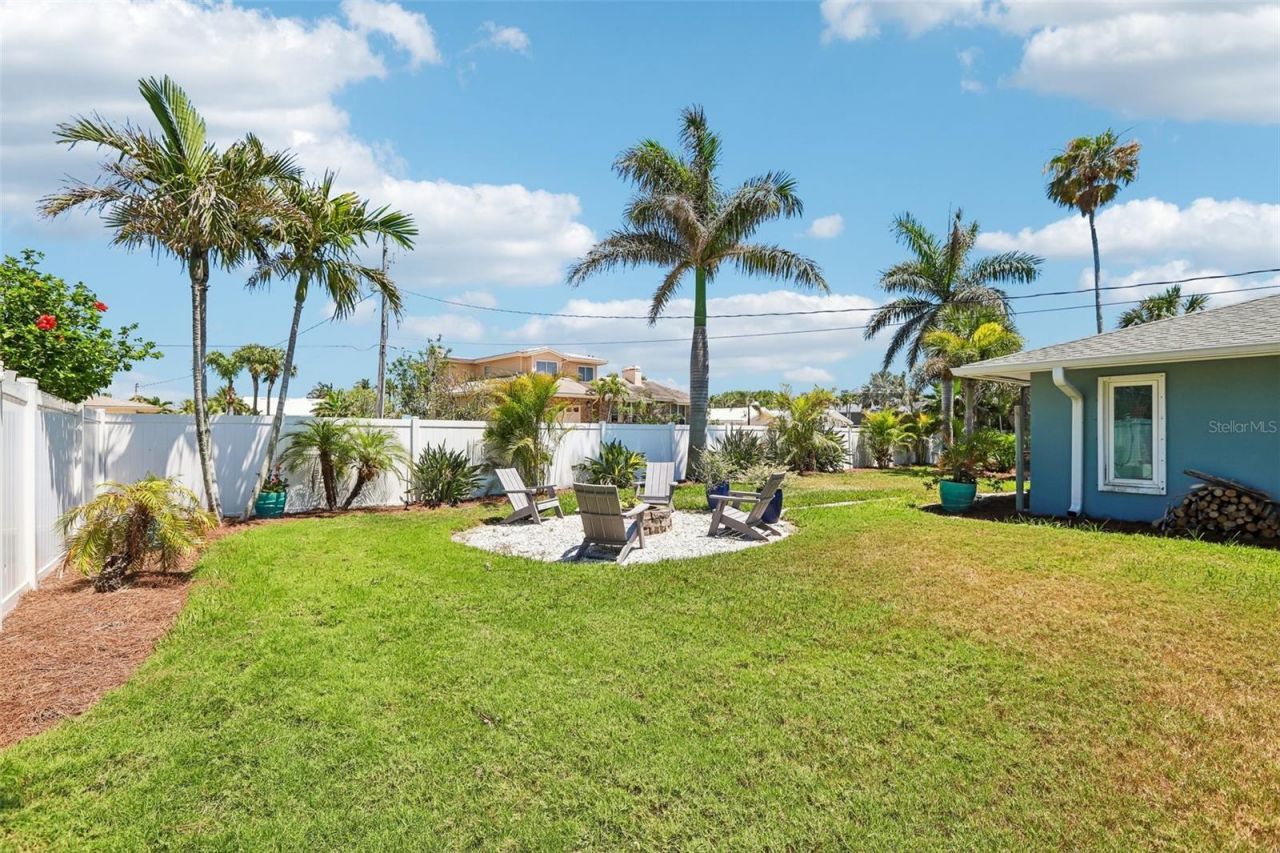 3203 Hibiscus Drive W, Belleair Beach, FL 33786 Photo