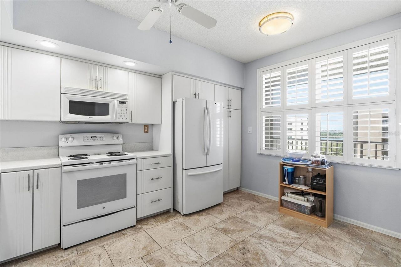 6551 Shoreline Drive , Unit 6402, Saint Petersburg, FL 33708 Photo