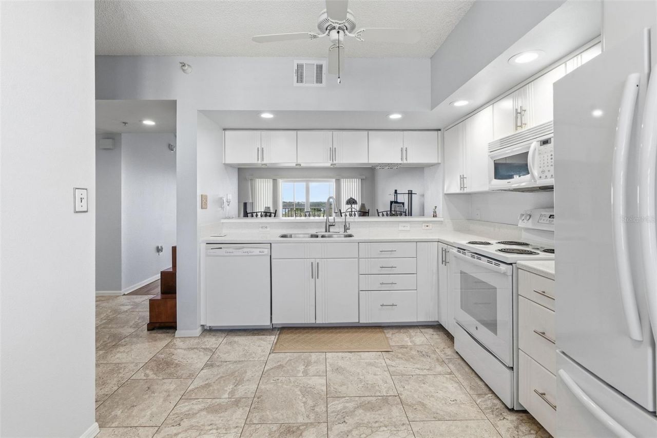 6551 Shoreline Drive , Unit 6402, Saint Petersburg, FL 33708 Photo