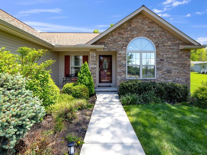 3814 Apple Valley Drive , Howard, OH 43028 Photo 3