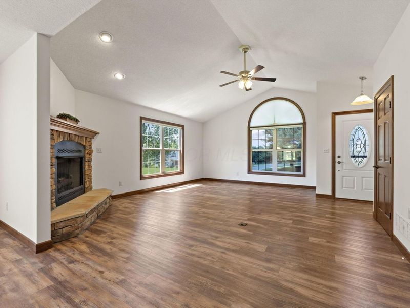 3814 Apple Valley Drive , Howard, OH 43028 Photo 4