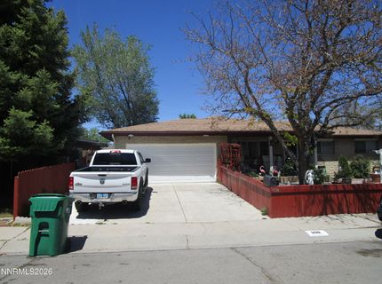 908 Ivy Street, Carson City, NV 89703 Photo