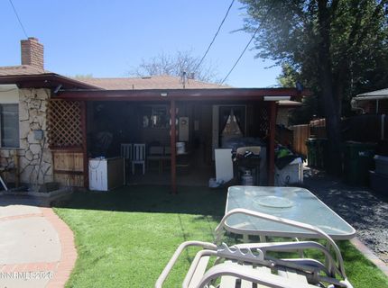 908 Ivy Street, Carson City, NV 89703 Photo