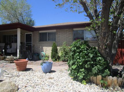 908 Ivy Street, Carson City, NV 89703 Photo