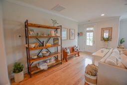 1596 Prince Edward Street photo 4