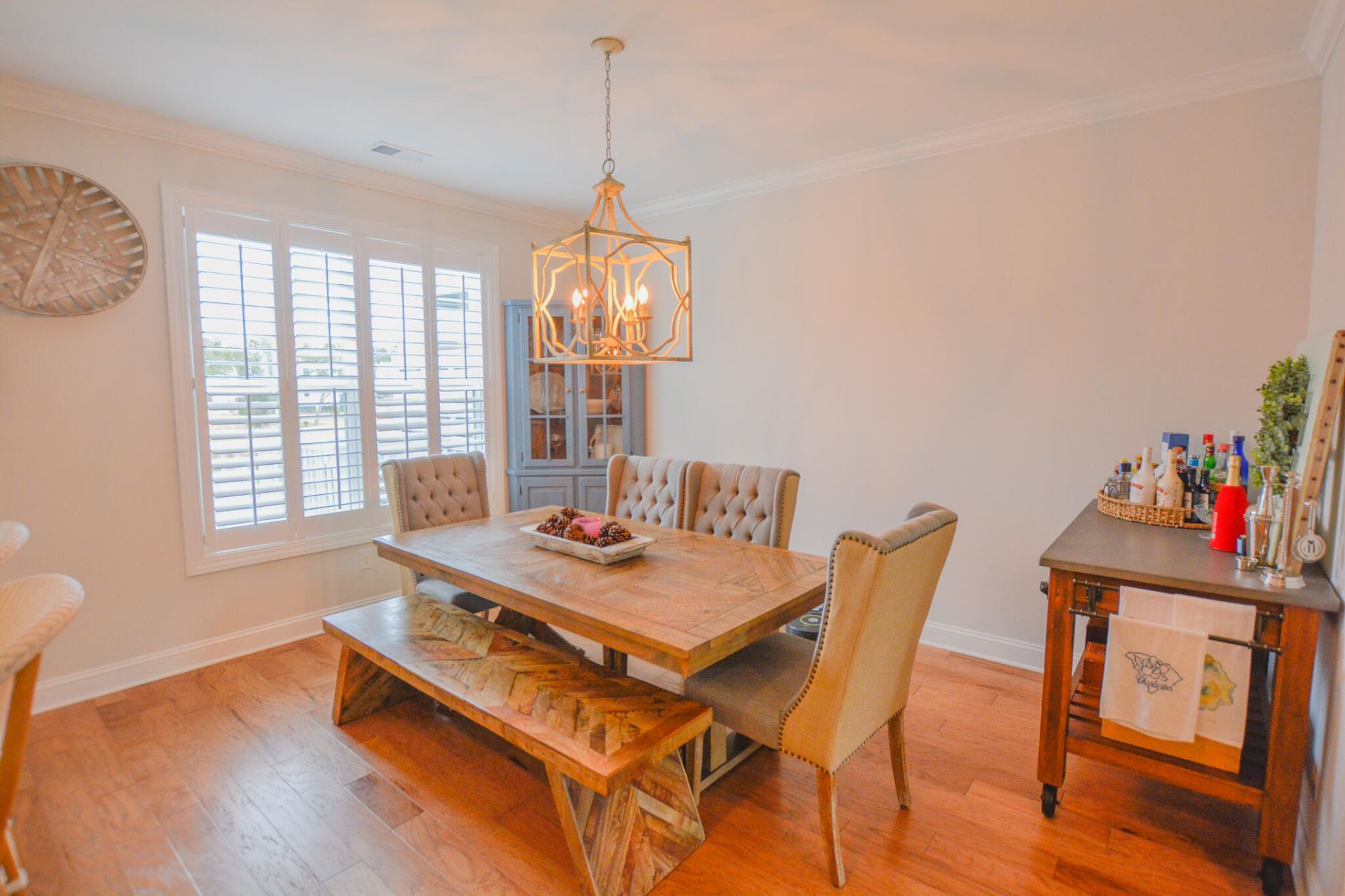 1596 Prince Edward Street Photo 9