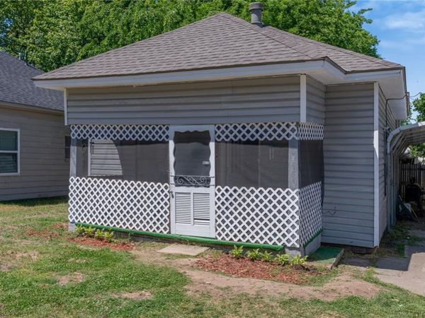 526 S Reno Avenue, El Reno, OK 73036