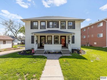 825-827 N 47th Street, Omaha, NE 68132