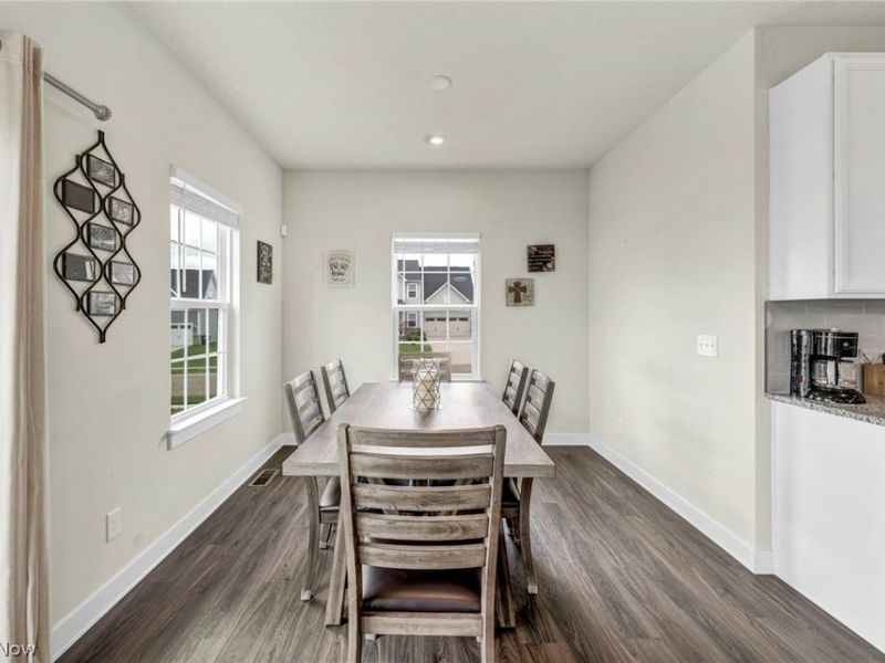 7203 Stonegate Circle NE, Canton, OH 44721 Photo 10