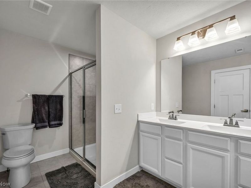 7203 Stonegate Circle NE, Canton, OH 44721 Photo 18
