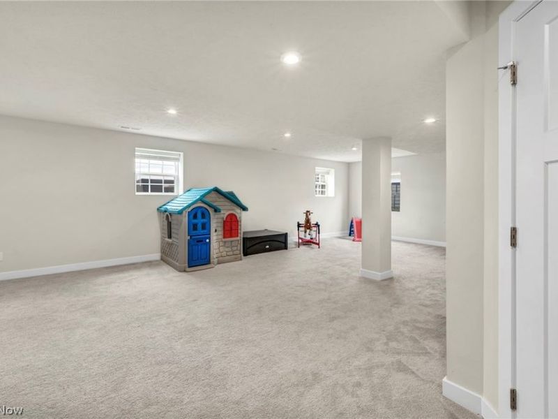 7203 Stonegate Circle NE, Canton, OH 44721 Photo 23