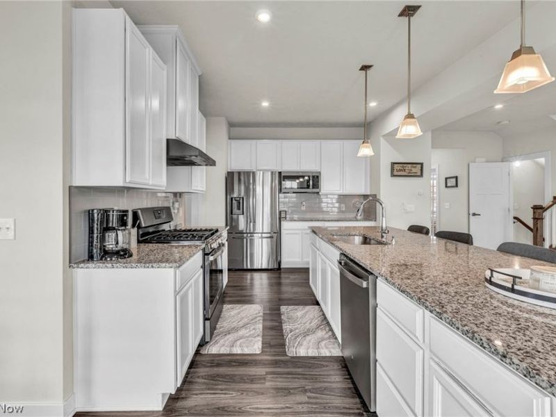 7203 Stonegate Circle NE, Canton, OH 44721 Photo 8