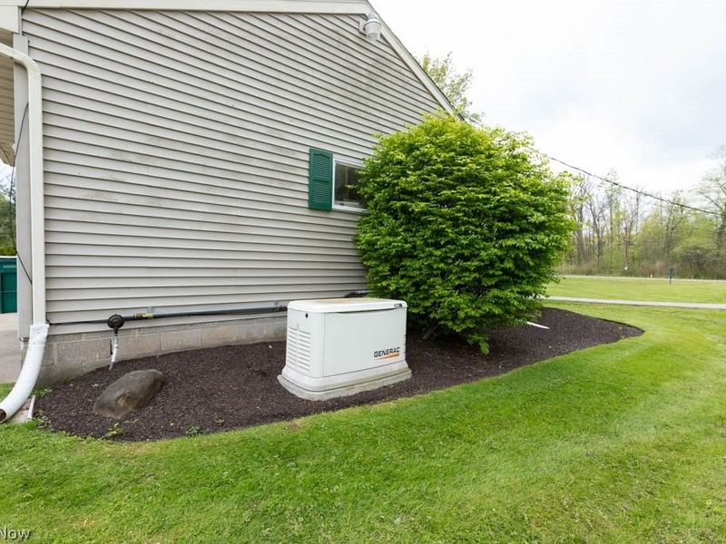 13047 Forest Road, Burton, OH 44021 Photo 47