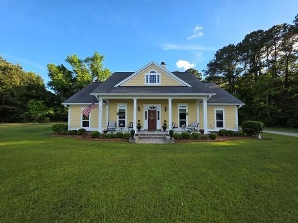 1198 Hitchfield Ln, Awendaw, SC 29429