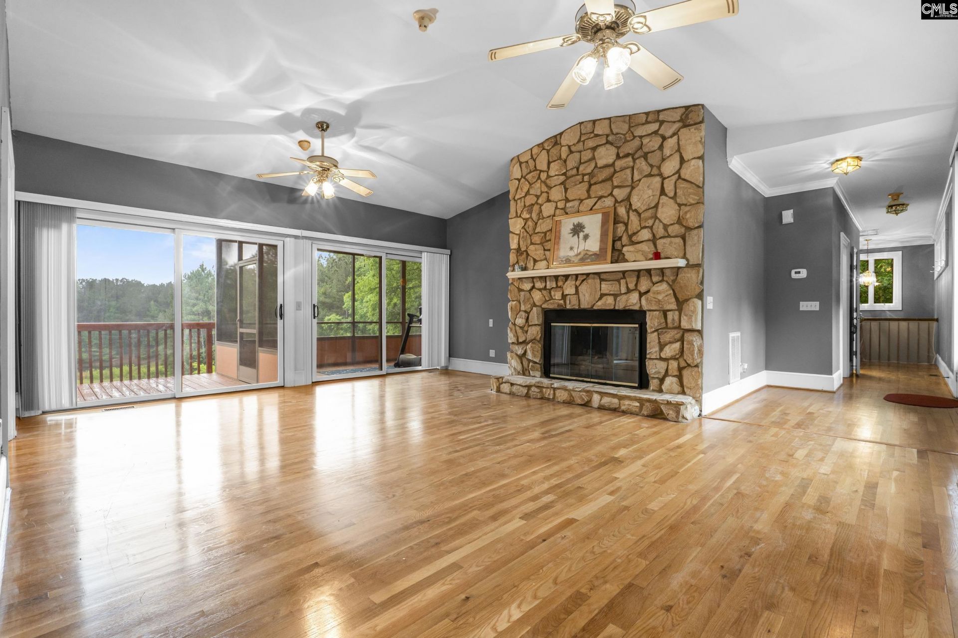 361 Emerald Drive Photo 4