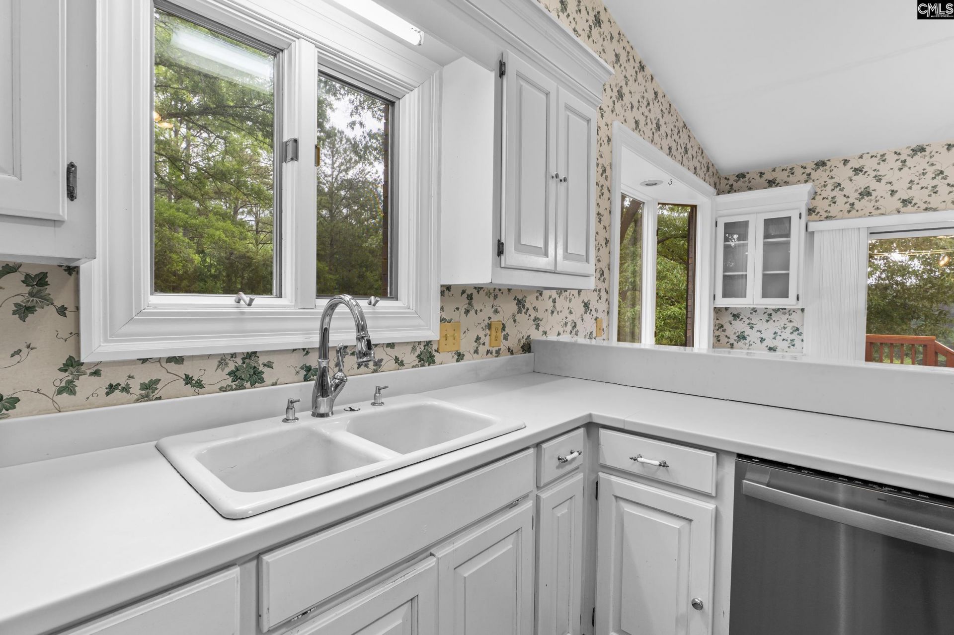 361 Emerald Drive Photo 8