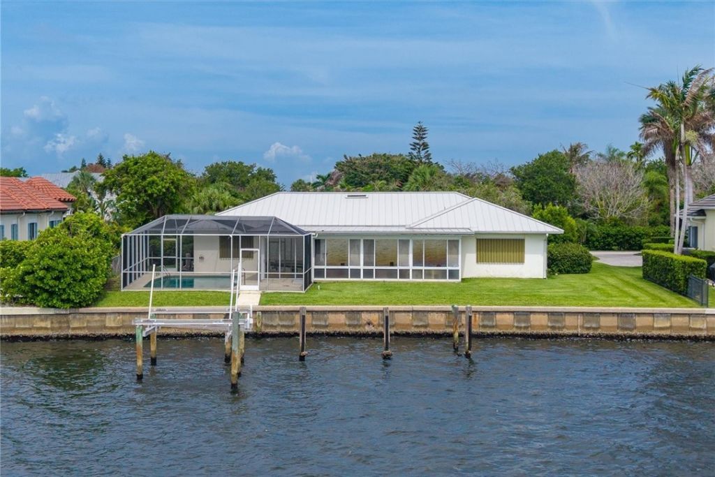 17 Marine Drive, Vero Beach, FL 32960 Photo